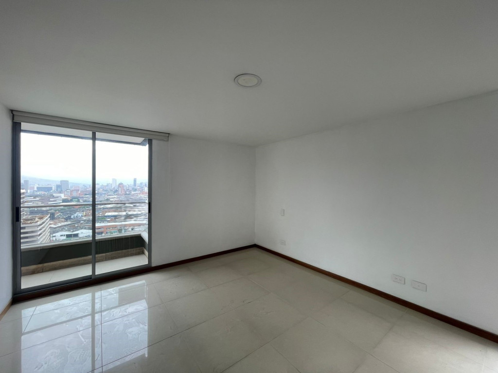 Apartamento en arriendo en El Poblado, Medellín · foto 10 de 19
