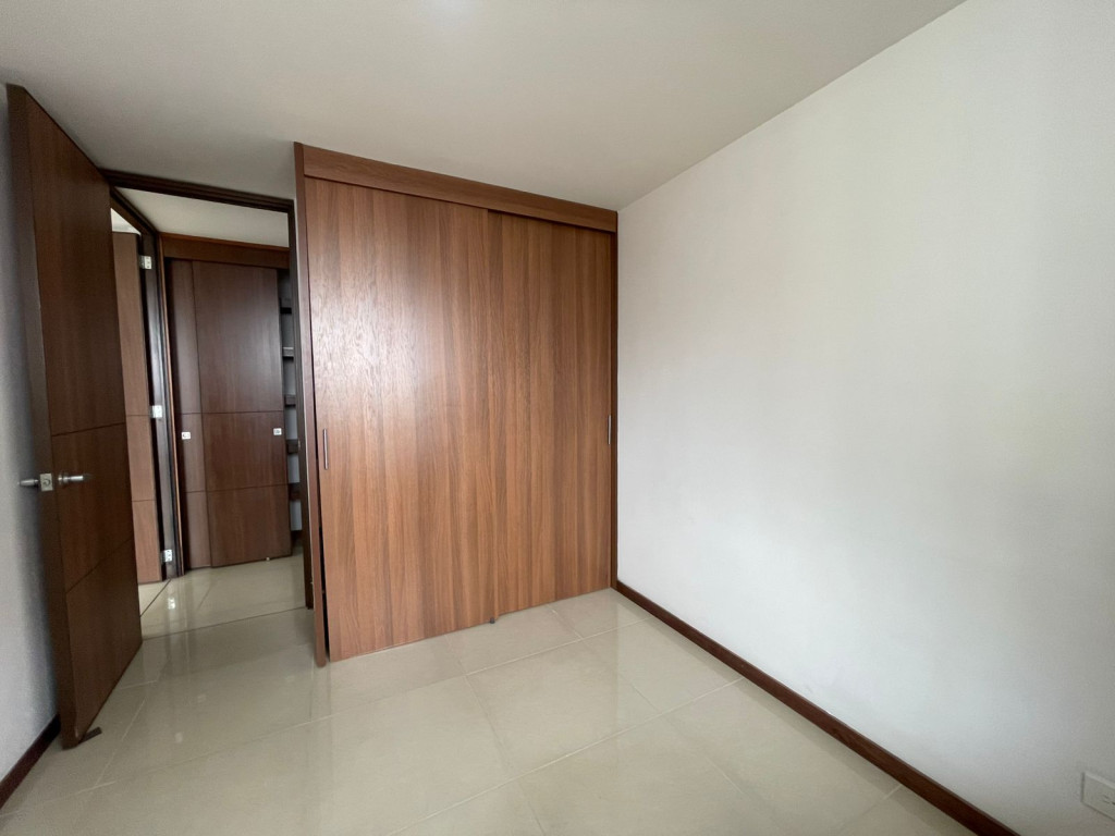 Apartamento en arriendo en El Poblado, Medellín · foto 13 de 19