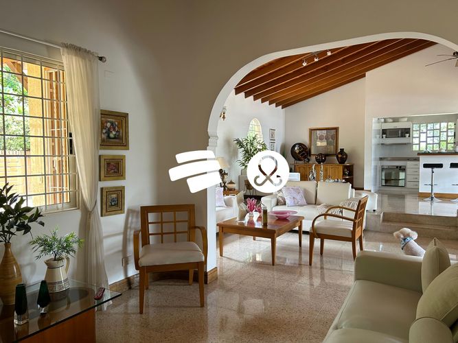 Finca en venta en Copacabana, 6400 m² · foto 2 de 13