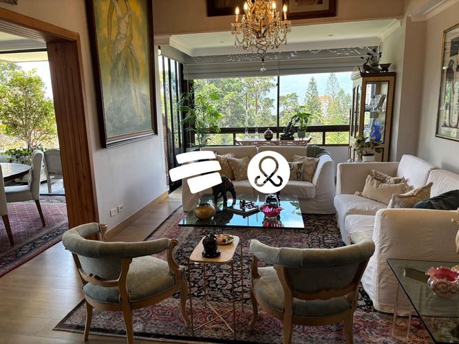 Apartamento de 3 alcobas en venta en El Tesoro, Medellín, 253 m² · foto 2 de 24