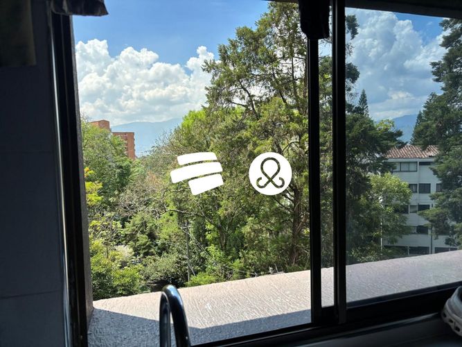 Apartamento de 3 alcobas en venta en El Tesoro, Medellín, 253 m² · foto 7 de 24