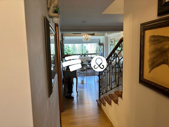 Apartamento de 3 alcobas en venta en El Tesoro, Medellín, 253 m² · foto 10 de 24