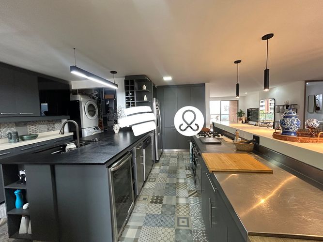 Apartamento de 3 alcobas en venta en Urbanizacion Remansos De San Lucas, Medellín, 167 m² · foto 2 de 16