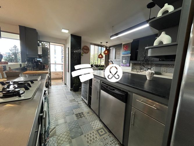 Apartamento de 3 alcobas en venta en Urbanizacion Remansos De San Lucas, Medellín, 167 m² · foto 3 de 16