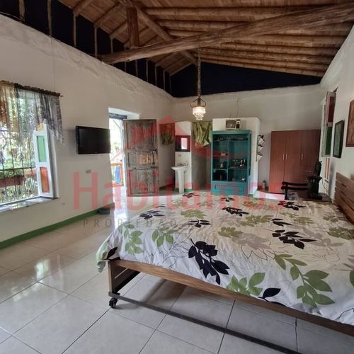 Casa de 5 alcobas en venta en La Maria, El Carmen de Viboral · foto 2 de 20