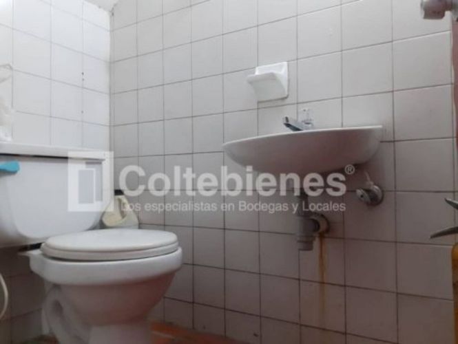 Local en arriendo en San Diego, Medellín, 76 m² · foto 6 de 8