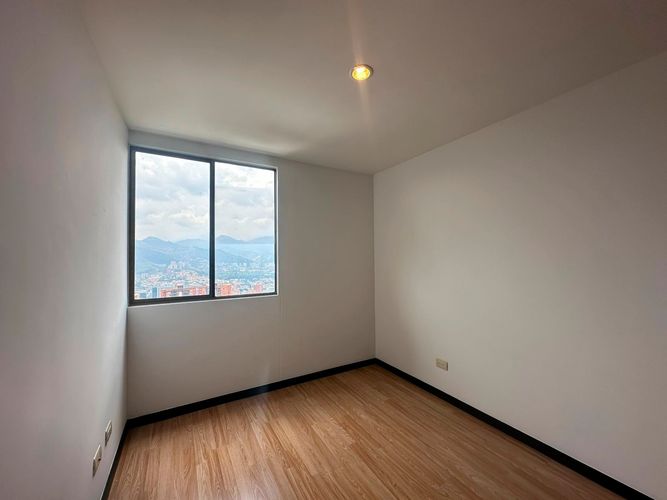 Apartamento de 2 alcobas en arriendo en El Poblado, Medellín, 87 m² · foto 15 de 18