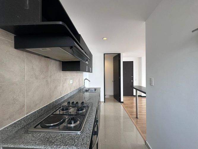 Apartamento de 2 alcobas en arriendo en El Poblado, Medellín, 87 m² · foto 9 de 18