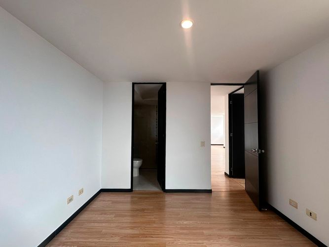 Apartamento de 2 alcobas en arriendo en El Poblado, Medellín, 87 m² · foto 16 de 18
