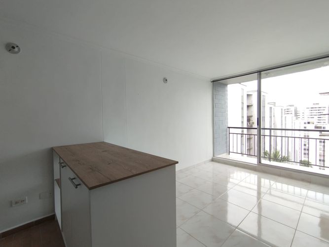 Apartamento de 2 alcobas en arriendo en Loma Del Indio, Medellín, 57 m² · foto 12 de 19