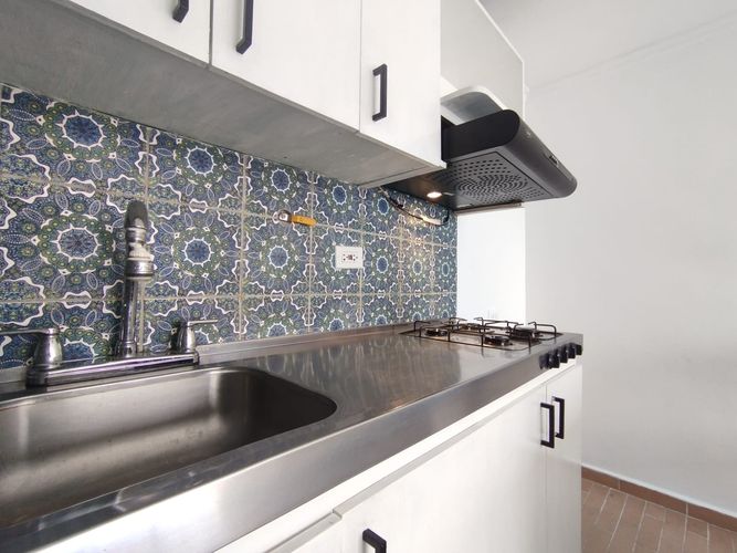 Apartamento de 2 alcobas en arriendo en Loma Del Indio, Medellín, 57 m² · foto 16 de 19