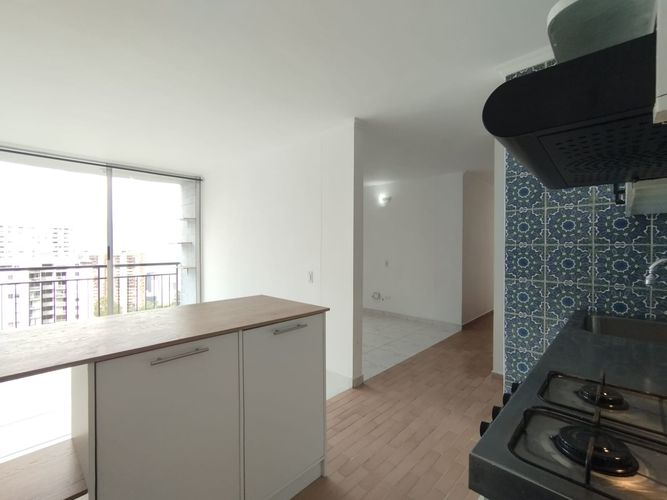 Apartamento de 2 alcobas en arriendo en Loma Del Indio, Medellín, 57 m² · foto 17 de 19