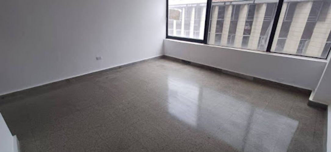 Oficina en arriendo en Villa Nueva, Medellín, 20 m² · foto 2 de 7