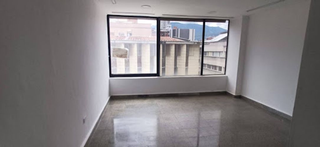 Oficina en arriendo en Villa Nueva, Medellín, 20 m² · foto 3 de 7