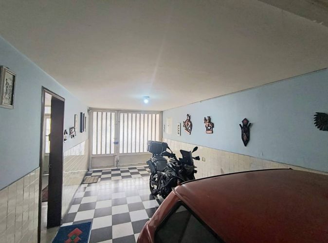 Casa de 5 alcobas en venta en Normandia, Bogotá, 273 m² · foto 3 de 22