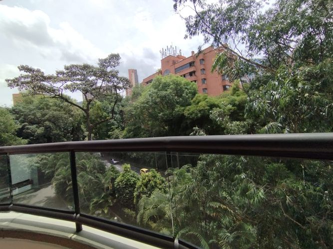 Apartamento de 3 alcobas en arriendo en El Poblado, Medellín, 127 m² · foto 10 de 20