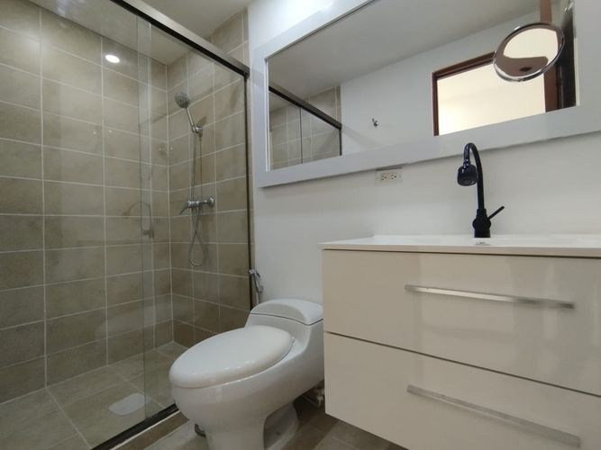 Apartamento de 3 alcobas en arriendo en El Poblado, Medellín, 127 m² · foto 12 de 20