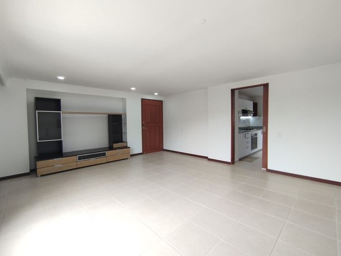 Apartamento de 3 alcobas en arriendo en El Poblado, Medellín, 127 m² · foto 14 de 20