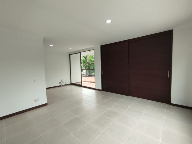 Apartamento de 3 alcobas en arriendo en El Poblado, Medellín, 127 m² · foto 15 de 20