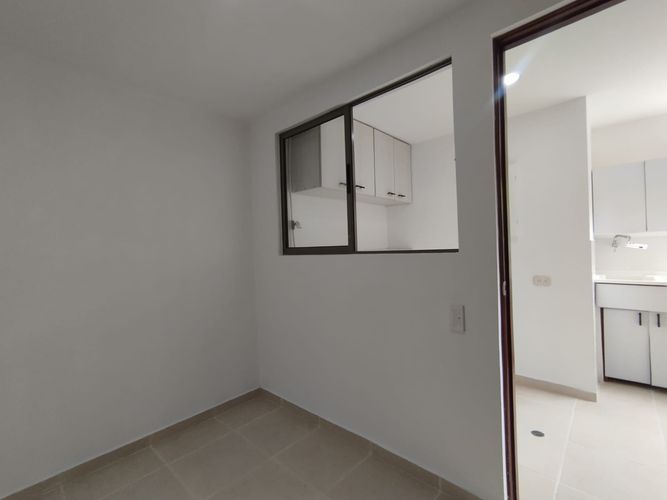 Apartamento de 3 alcobas en arriendo en El Poblado, Medellín, 127 m² · foto 16 de 20