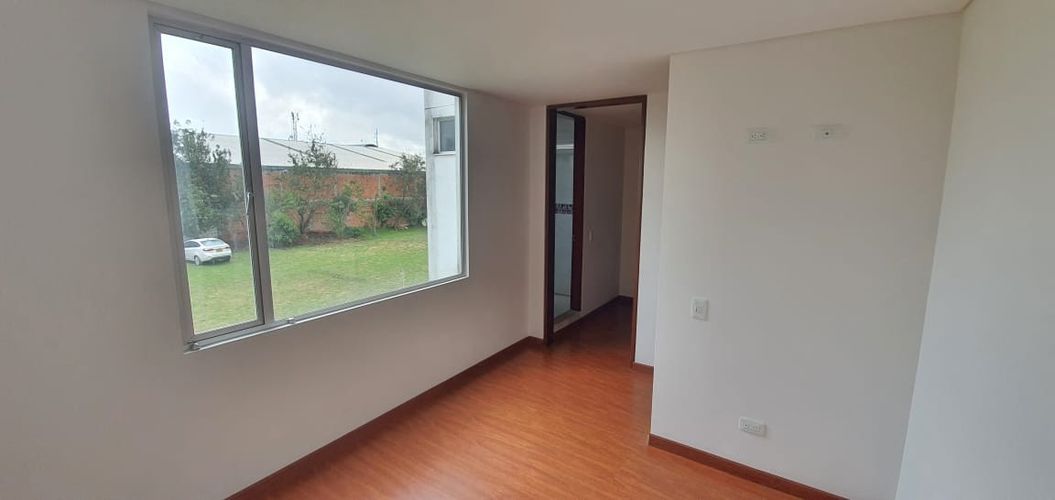 Casa de 3 alcobas en venta en La Florida, Funza, 158 m² · foto 6 de 21