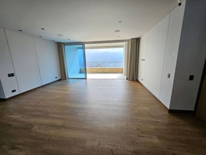 Apartamento de 3 alcobas en arriendo en Los Balsos, Medellín, 210 m² · foto 3 de 24