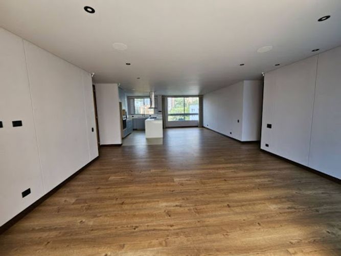 Apartamento de 3 alcobas en arriendo en Los Balsos, Medellín, 210 m² · foto 6 de 24