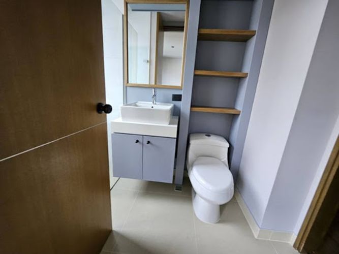 Apartamento de 3 alcobas en arriendo en Los Balsos, Medellín, 210 m² · foto 17 de 24