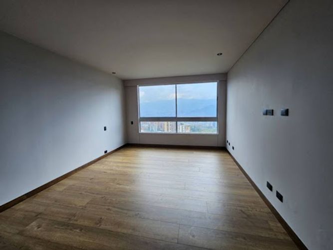 Apartamento de 3 alcobas en arriendo en Los Balsos, Medellín, 210 m² · foto 20 de 24