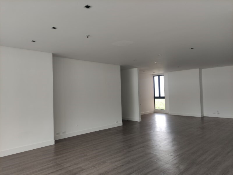 Apartamento en arriendo en Los Balsos, Medellín · foto 7 de 24