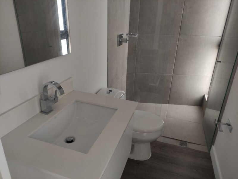 Apartamento en arriendo en Los Balsos, Medellín · foto 17 de 24
