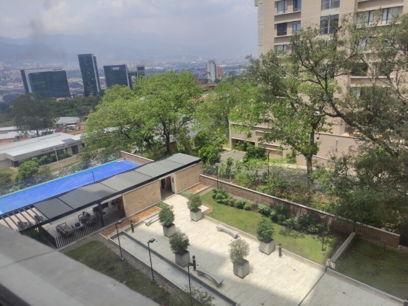 Apartamento en arriendo en Los Balsos, Medellín · foto 22 de 24