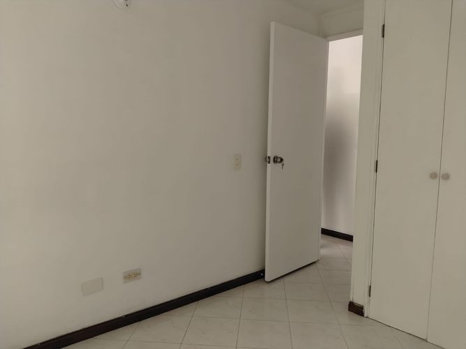 Apartamento de 3 alcobas en arriendo en El Poblado, Medellín, 65 m² · foto 15 de 17