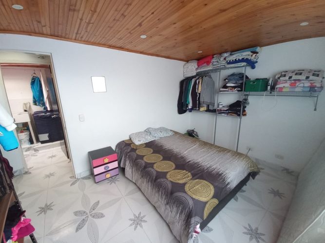 Casa de 8 alcobas en venta en Cd. Sucre Buenos Aires, Soacha, 220 m² · foto 6 de 22