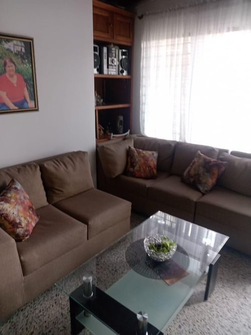Casa de 3 alcobas en venta en Belén San Bernardo, Medellín, 108 m² · foto 9 de 18
