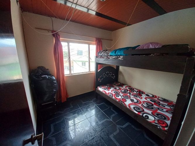 Casa de 8 alcobas en venta en Cd. Sucre Buenos Aires, Soacha, 220 m² · foto 20 de 22