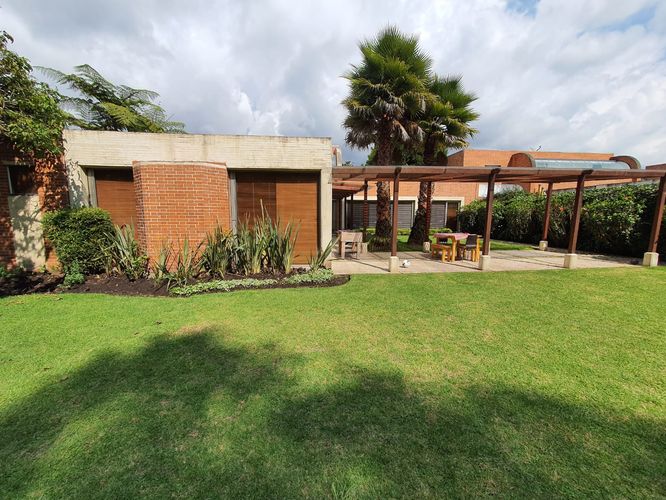 Casa de 4 alcobas en venta en Guaymaral, Bogotá, 300 m² · foto 17 de 19