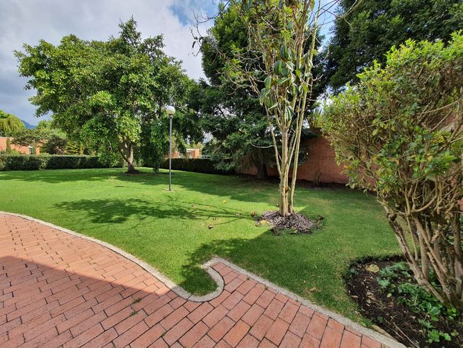 Casa de 4 alcobas en venta en Guaymaral, Bogotá, 300 m² · foto 18 de 19