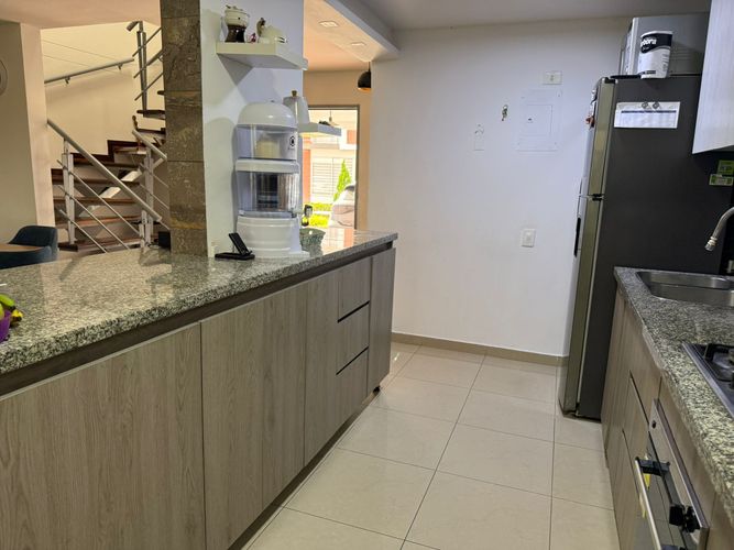 Casa de 4 alcobas en venta en Norte De Armenia, Armenia, 175 m² · foto 3 de 12