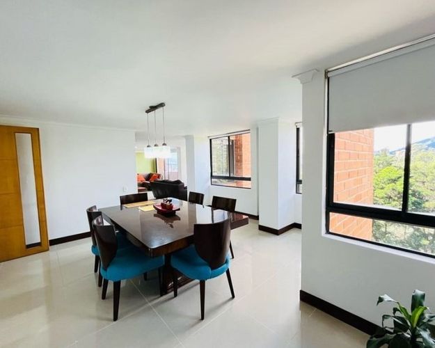 Apartamento de 5 alcobas en venta en El Poblado, Medellín, 314 m² · foto 3 de 18