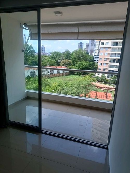 Apartamento de 3 alcobas en venta en Caminos De Provvidenza, Floridablanca · foto 5 de 16
