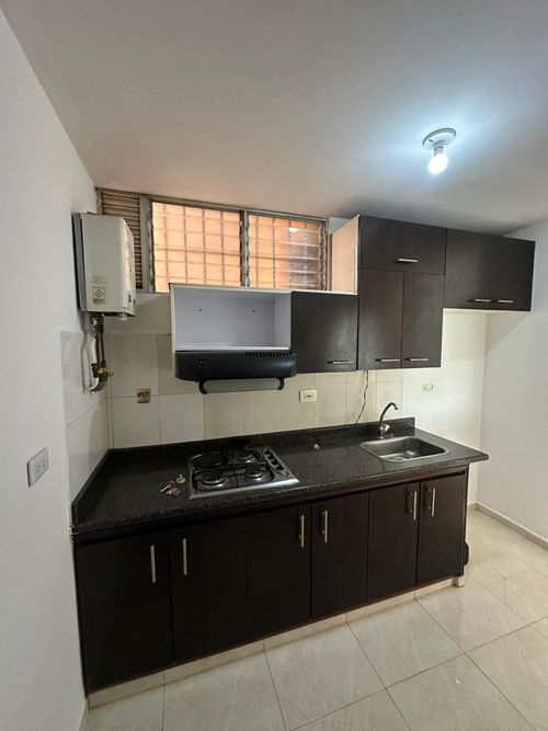 Apartamento en venta en El Limonar, Cali · foto 3 de 21