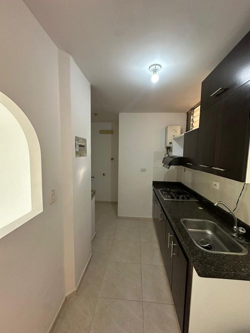 Apartamento en venta en El Limonar, Cali · foto 4 de 21
