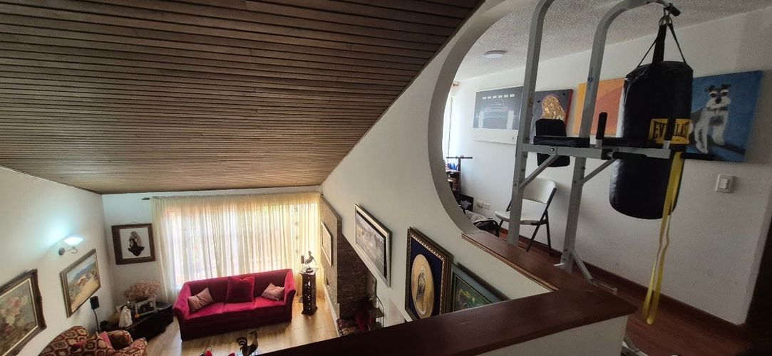 Casa de 5 alcobas en venta en Las Villas, Bogotá, 198 m² · foto 8 de 22