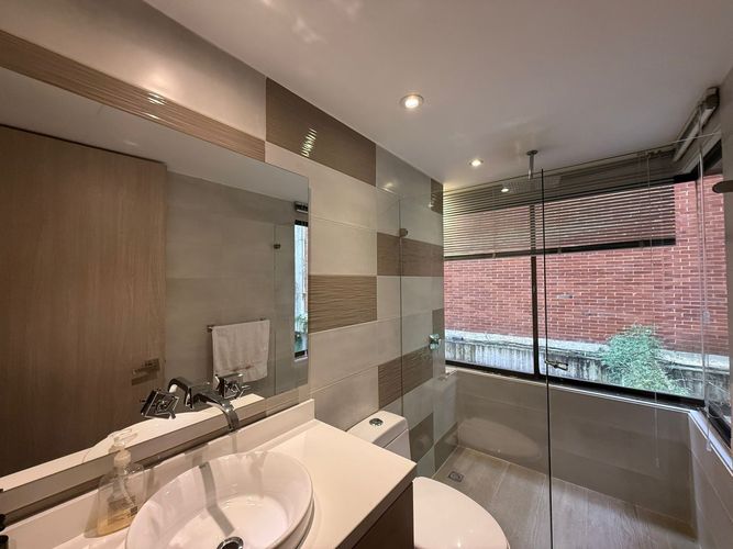 Apartamento de 3 alcobas en venta en El Refugio, Bogotá, 480 m² · foto 19 de 24