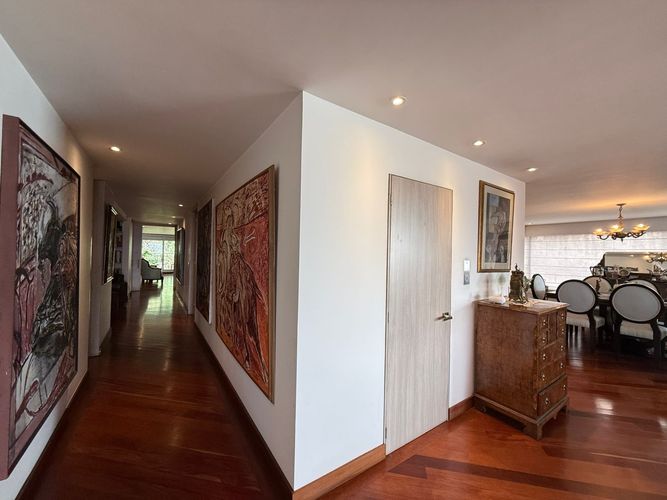 Apartamento de 3 alcobas en venta en El Refugio, Bogotá, 480 m² · foto 15 de 24