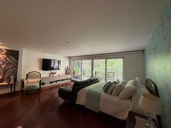 Apartamento de 3 alcobas en venta en El Refugio, Bogotá, 480 m² · foto 8 de 24