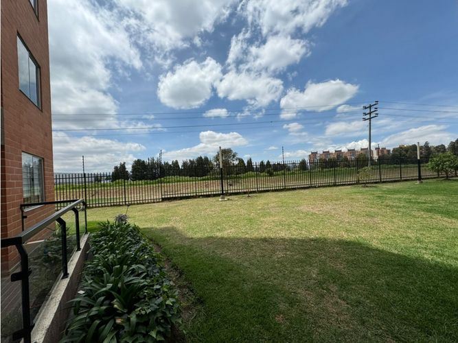 Apartamento de 2 alcobas en venta en Ub. Serrezuelita, Mosquera, 57 m² · foto 14 de 18