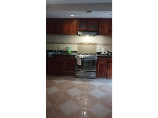 Casa de 4 alcobas en venta en Nueva Fontana, Bucaramanga, 250 m² · foto 7 de 16