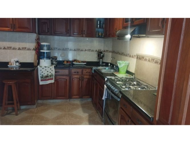 Casa de 4 alcobas en venta en Nueva Fontana, Bucaramanga, 250 m² · foto 8 de 16